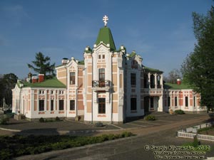 Киевская область, Фастовский район. Село Томашовка. Фото. Бывший дворец Хоецких.