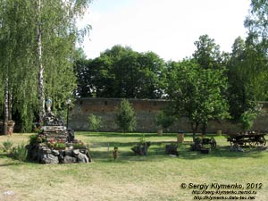 Хмельницкая область. Летичев. Фото. Внутренний двор замка (XVI-XVII века).