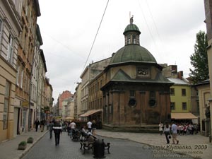 Львов. Фото. Часовня Боимов на улице Галицкой.
