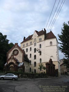 Львов. Фото. Костёл Святого Иоанна Крестителя (храм Св. Иоанна Предтечи), Музей достопримечательностей древнего Львова (ул. Ужгородская, 1).