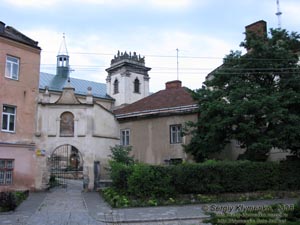 Львов. Фото. Бывшый монастырь бенедиктинок (ул. Вечевая, 2).
