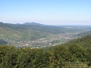 Фото Карпат, Ивано-Франковская область. Яремче. На горе Маковица. Вид на Яремче.