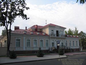 Николаев. Фото. Здание на углу улиц Фалеевская и Никольская.