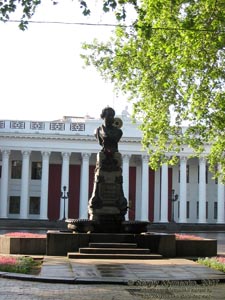 Одесса. Фото. Думская площадь, памятник А. С. Пушкину.