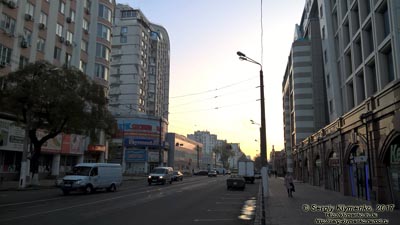 Одесса. Фото. Вдоль улицы Пантелеймоновская.