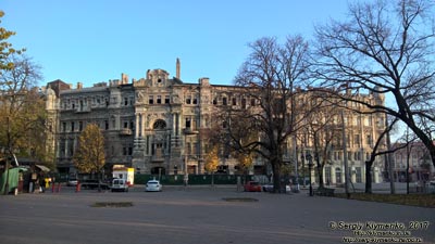 Одесса. Фото. Руины дома Русова, вид от Соборной площади.