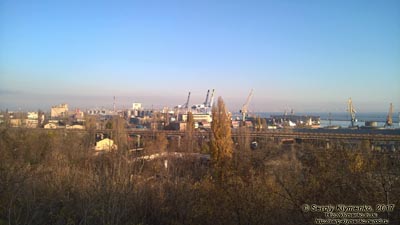 Одесса. Фото. Вид на морской залив и Одесский Морской порт.