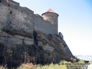 Белгород-Днестровский. Фото. Крепость XIII-XV веков, вид с берега Днестровского лимана.