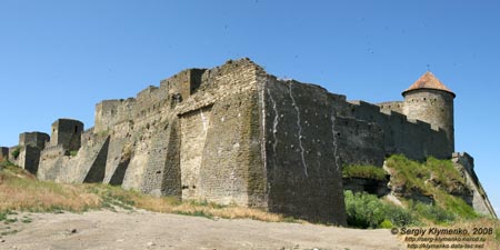 Белгород-Днестровский. Фото. Крепость XIII-XV веков, вид с берега Днестровского лимана.
