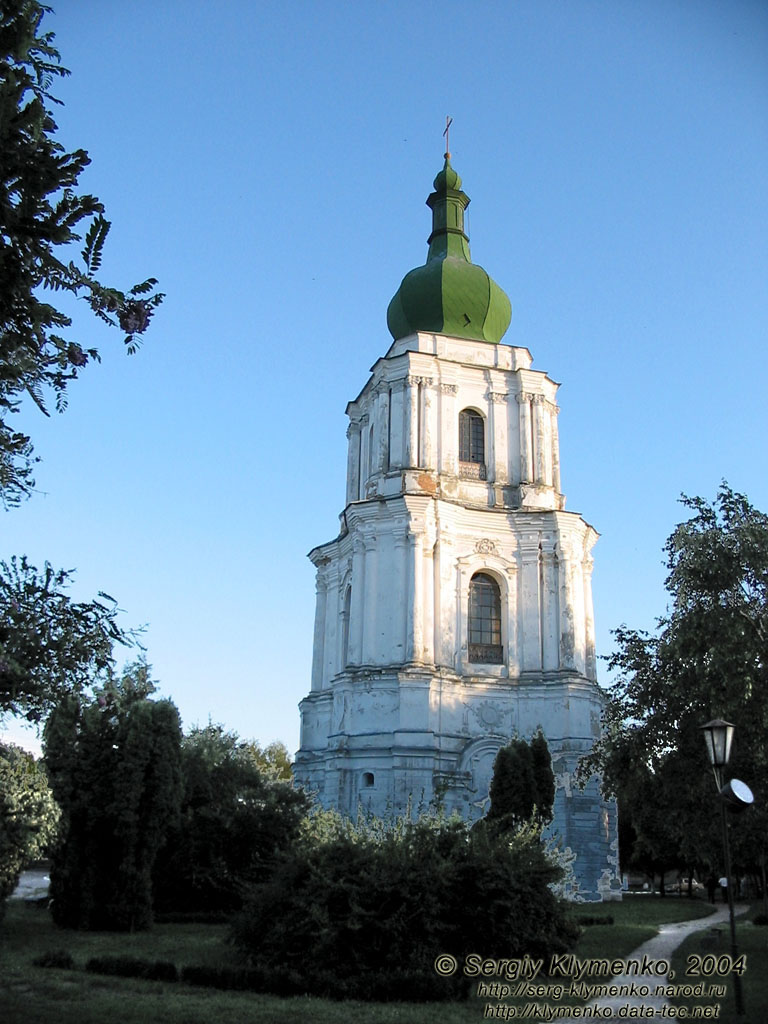 Переяслав-Хмельницкий. Колокольня Вознесенского монастыря.