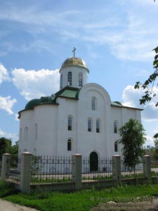 Переяслав-Хмельницкий. Храм Воскресения Христова (ул. Гимназическая, 18/12).