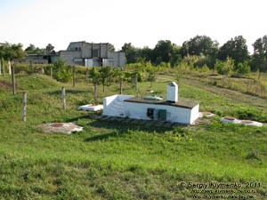 Кировоградская область. Фото. Музей Ракетных войск стратегического назначения. Вход в подземную потерну, ведущую в помещение дежурной смены охраны и обороны.