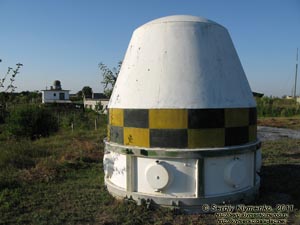 Кировоградская область. Фото. Музей Ракетных войск стратегического назначения. Головная часть ракеты РС-22 «Молодец» (по классификации NATO - SS-24 «Scalpel»).