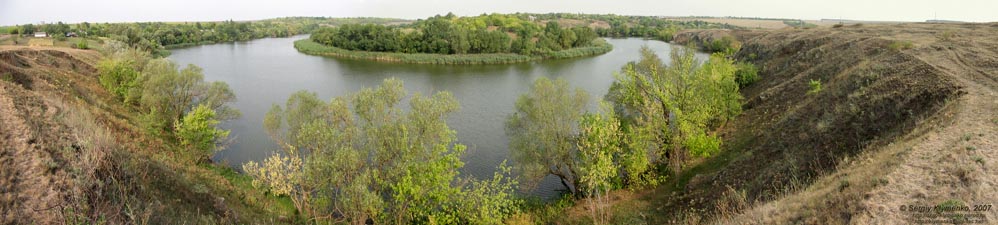 Кировоградская область. Фото. Излучина речки Ятрань в районе села Полонистое. Панорама ~180° (48°28'18"N, 30°31'20"E).