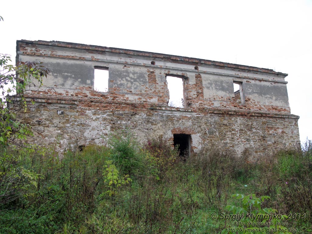 Хмельницкая область, Изяслав. Фото. Руины Старозаславского замка (XV век). Вид на Детинец с юго-запада.