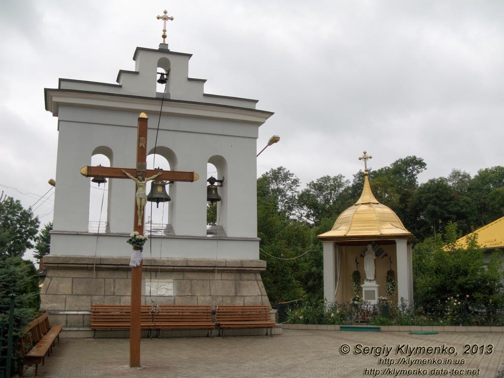 Львовская область, Городок. Фото. Колокольня церкви Благовещения Пресвятой Девы Марии, вид со стороны площади Рынок (ныне площадь Гайдамаков).