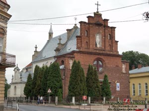 Львовская область, Городок. Фото. Костёл Воздвижения Честного Креста, вид с северо-запада - со стороны площади Рынок (ныне площадь Гайдамаков).