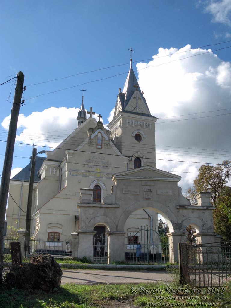 Львовская область, Белз. Фото. Костёл Пресвятой Девы Марии Ченстоховской (1907-1911 годы), расположенный на территории бывшего замка.
