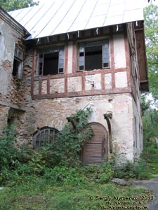 Ровненская область, Гоща. Фото. Бывший господский дом (дворец) в стиле шале (ул. Садовая, 5). Северный фасад.