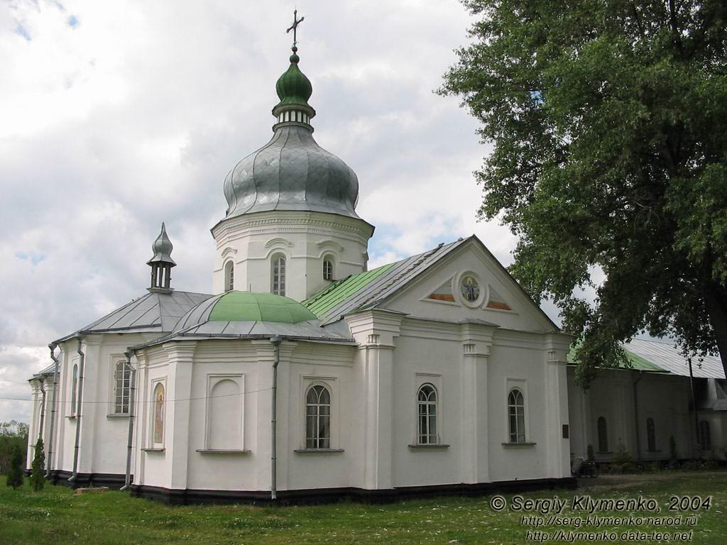 Густинський Свято-Троїцький монастир. Воскресенська церква (пам`ятка архітектури, 1636-1844).