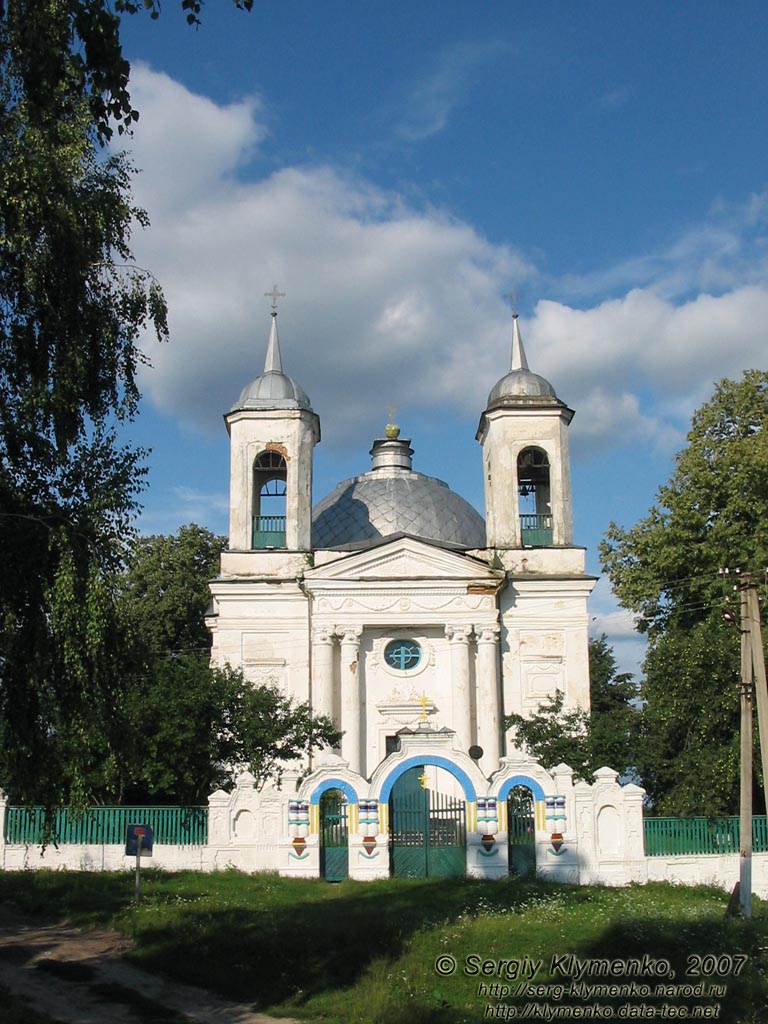Вишеньки, Коропский район, Черниговская область. Фото. Успенская церковь - памятник архитектуры, 1728-1787 годы.