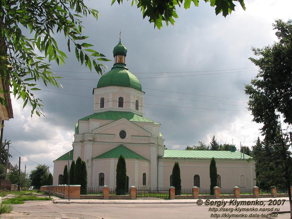 Глухов, Сумская область. Фото. Спасо-Преображенская церковь - памятник истории, архитектуры и градостроения, 1765 год.