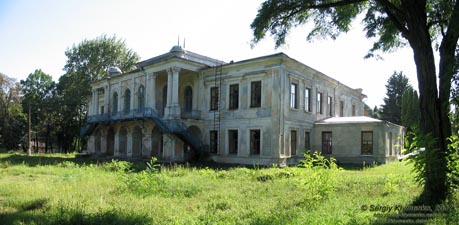 Березовая Рудка, Полтавская область. Фото. Бывший дворец семьи Закревских, парковый фасад.