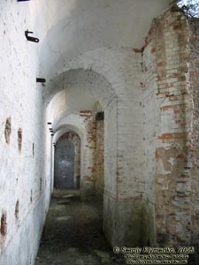 Тараканов. Дубенский форт; галерея второго этажа над казематами.