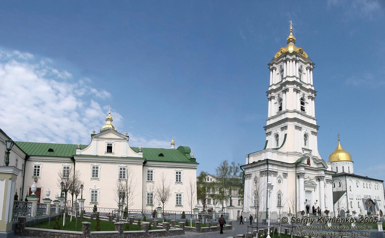 Почаевская Лавра. Панорама Лавры от Успенского собора.