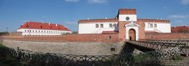 Дубно. Дубенский замок, памятник архитектуры XV-XVII вв. Панорама замка.