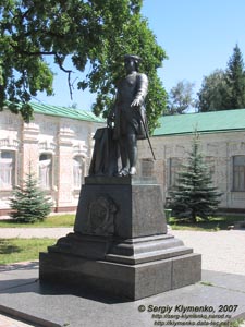 Полтава. Фото. Поле Полтавской битвы. Памятник Петру I (ул. Шведская могила).