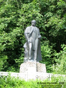 Ивано-Франковская область. Памятник Тарасу Шевченко над Черемошем.