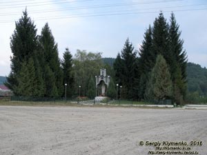 Львовская область. Село Стольско. Фото. Часовенка на раздорожье (49°32'27.00"N, 24°04'33.50"E).