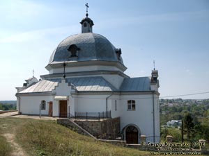 Тернопольская область, село Струсов. Фото. Храм Святого Николая монастыря василиан
(основан в XVI веке, отстроен в 1767-1774 годах).