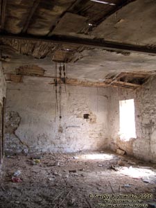 Тернопольская область, село Струсов. Фото. Синагога (XIX век). Вид изнутри.