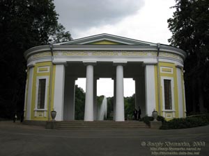 Умань, парк «Софиевка». Павильон Флоры.