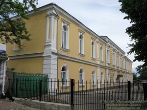 Умань. Фото. Бывшее Высшее городское народное училище (Уманский гуманитарно-педагогический колледж им. Т. Г. Шевченко).