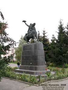 Винничина. Фото. Тульчин. Памятник А. В. Суворову (скульптор Б. Эдуардс, 1954 год).