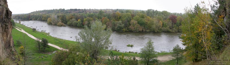 Винничина. Фото. Река Южный Буг неподалеку от Печоры (панорама ~120°).