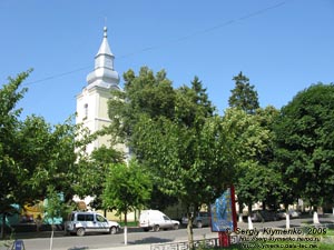Закарпатская область. Виноградов. Фото. Бывшая реформаторская церковь, XVIII век (ул. Мира, 14).