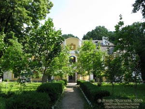 Закарпатская область. Виноградов. Фото. Дворец баронов Перени, XVI-XVII века.