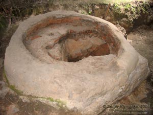 Вышгород, музей гончарства. Древний гончарный горн (X-XII век)