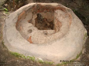 Вышгород, музей гончарства. Древний гончарный горн (X-XII век)