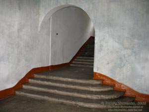 Волынь. Олыка. Фото. В проезде под дворцовым корпусом замка Радзивиллов.