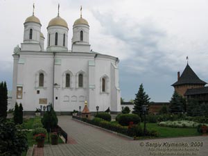 Волынь. Зимнее. Фото. Зимненский Свято-Успенский Святогорский ставропигиальный женский монастырь. Собор Успения Пресвятой Богородицы (1495-1550 годы).