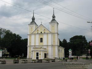 Волынь. Владимир-Волынский. Фото. Костел Святых Иоакима и Анны (1752 год), ныне приходской римско-католический костел.