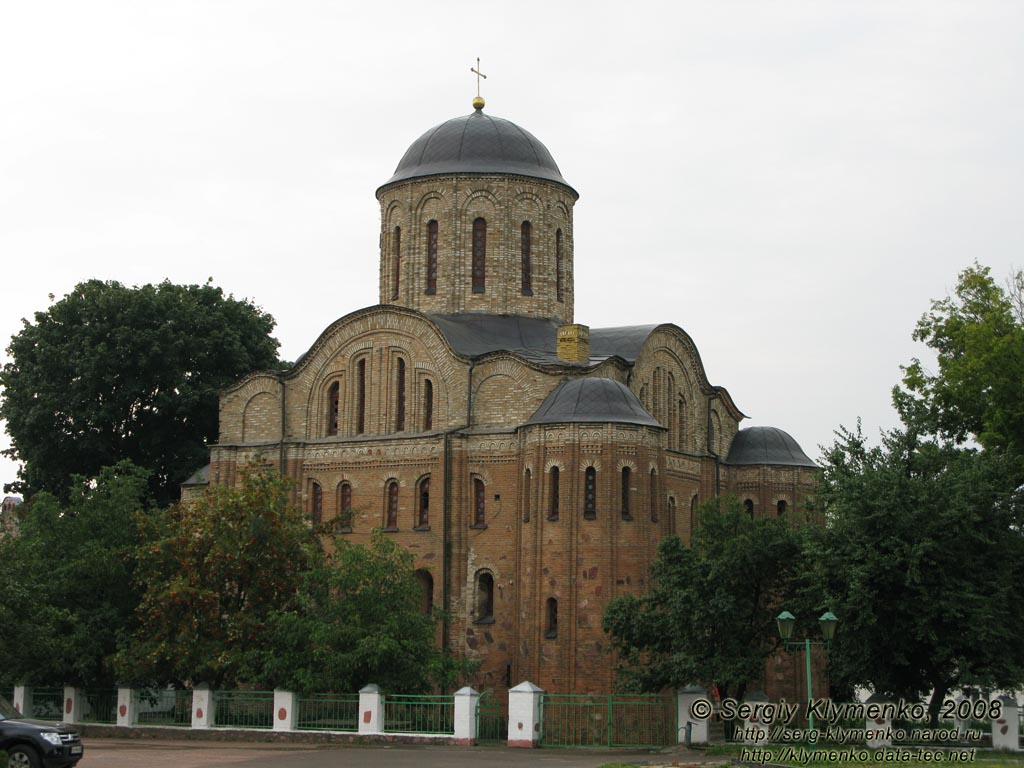 Житомирщина. Овруч. Фото. Свято-Васильевский собор.