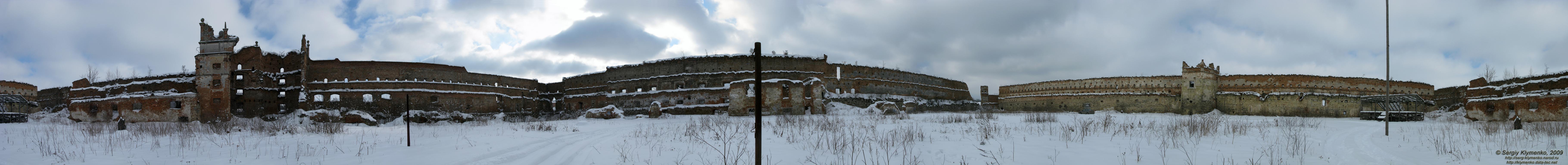 Львовская область. Старое Село. Фото. Замок в Старом Селе. Круговая панорама изнутри (~360°). По центру - южная стена крепости.