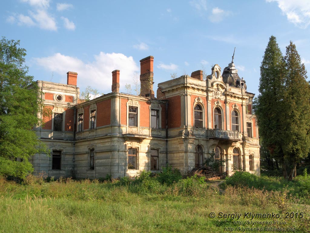 Львовщина. Село Тартаков. Фото. Дворец в Тартакове. Вид с северо-запада (со стороны парка).