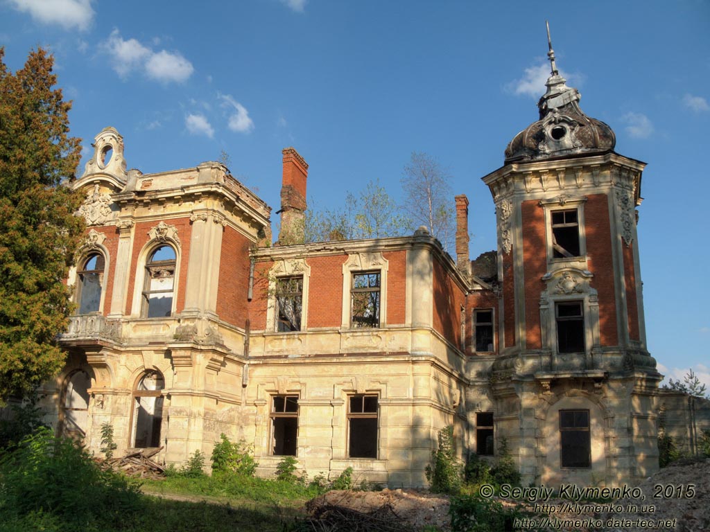 Львовщина. Село Тартаков. Фото. Дворец в Тартакове. Вид с юго-запада (со стороны парка).